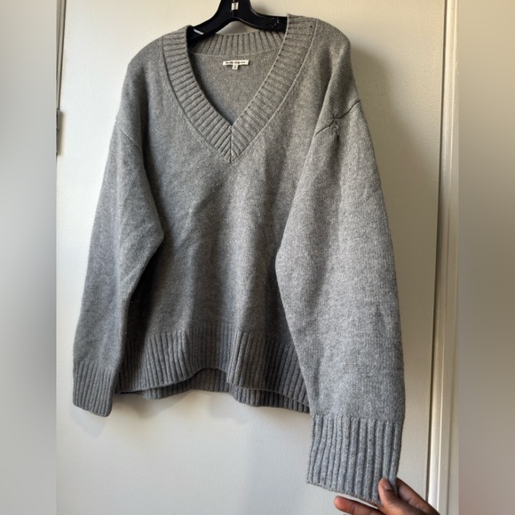 Reformation Gray V-Neck Men's Sweater - Picture 8 of 15